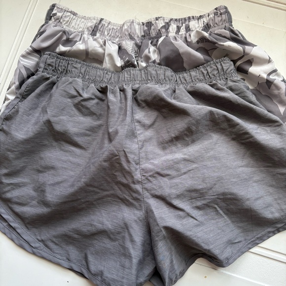 Nike Dri-Fit Women’s Shorts Bundle Size M - Picture 9 of 10